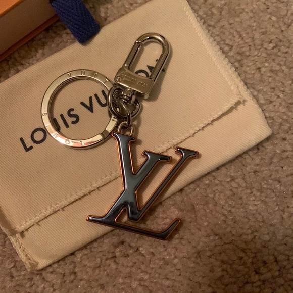 SOLD🛑Louis Vuitton Colors Bag Charm - Picture 8 of 13
